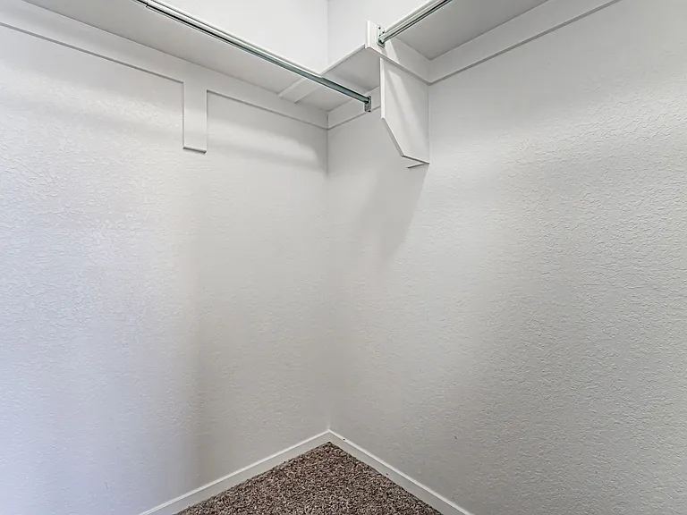 6609 Warrington Rd — Photo 10