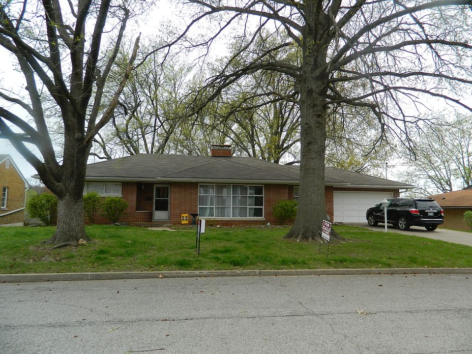 1st image of 315 Crest Dr.