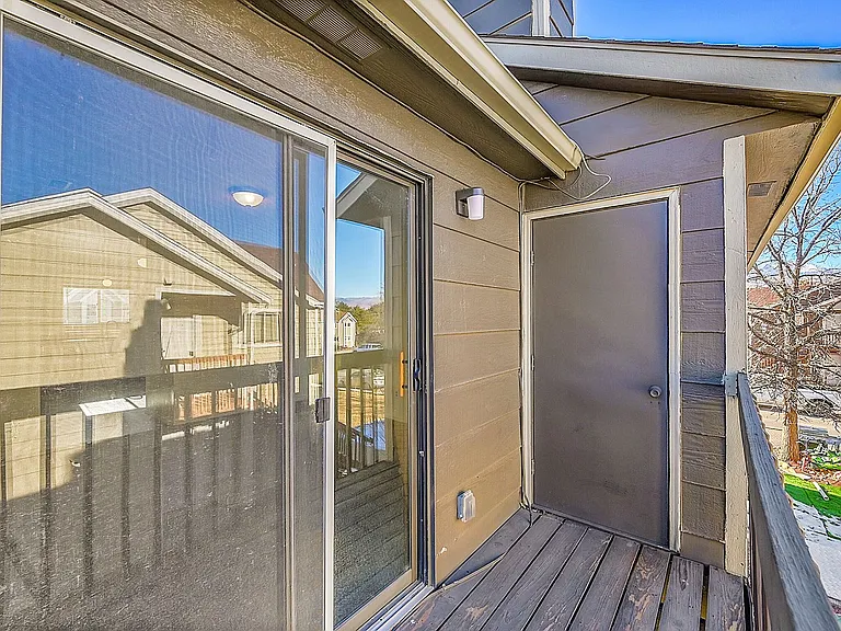 1051 Mazatlan Cir #D — Photo 34