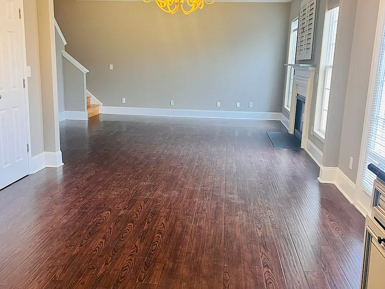 105 Charing Pl — Photo 17