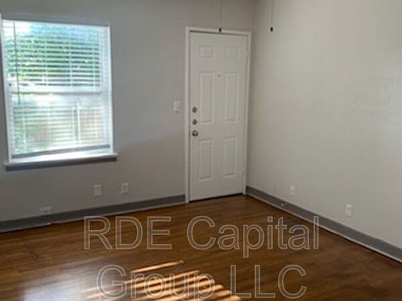 2nd image of 4722 El Campo Ave Unit 17