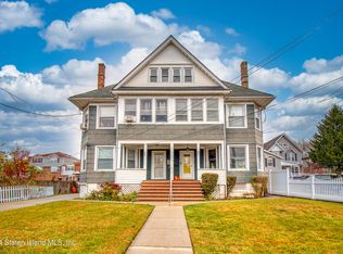 479 Clove Rd, Staten Island, NY 10310