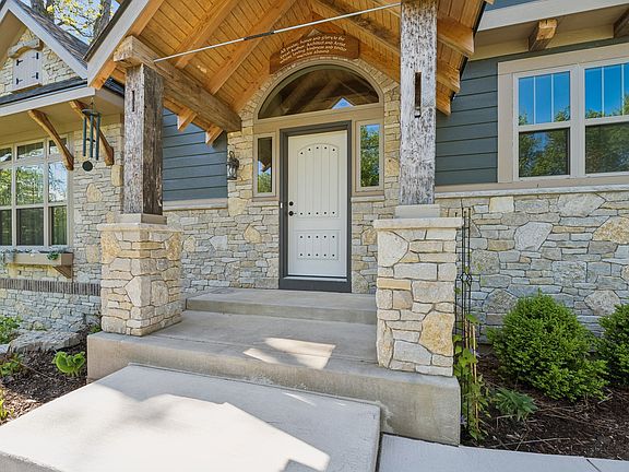 2nd image of 3515 Kings Lair Dr
