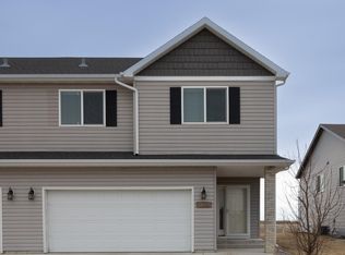 5694 58th St S, Fargo, ND