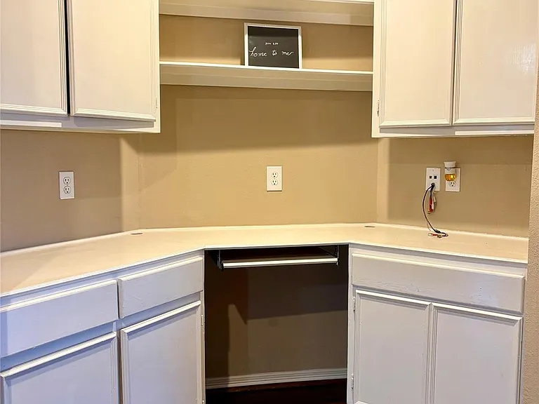 5607 Eagle Sky Blvd — Photo 11