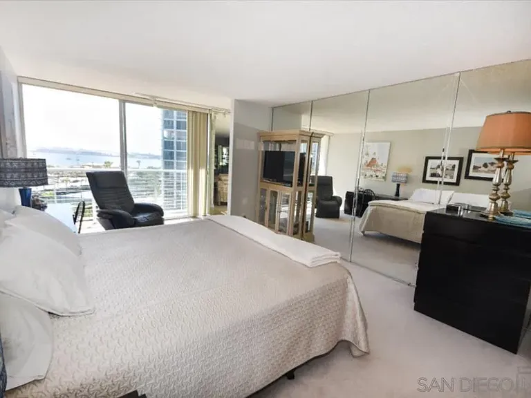 1720 Avenida Del Mundo #607 — Photo 12
