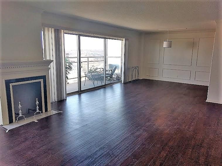 Living & Dining Area