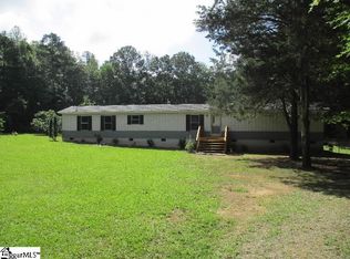 553 Crape Myrtle Rd, Laurens, SC 29360