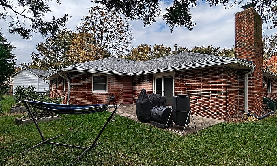 2nd image of 2507 W Euclid Ave