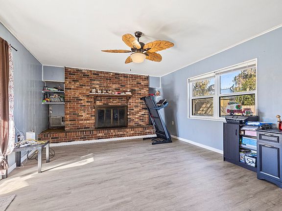 2nd image of 176 SE Dekle Way