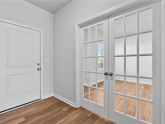 4th image of 177 Rock Cress Dr