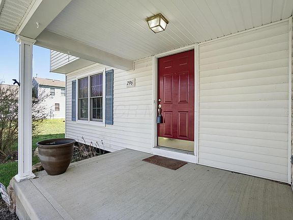 4th image of 296 Iris Trail Dr