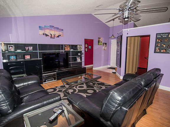 3rd image of 4707 Chardonnay Ln