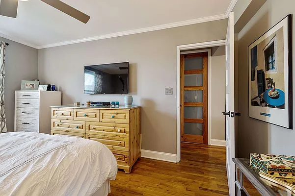 Sold by Keystone Realty USA Corp | media 44