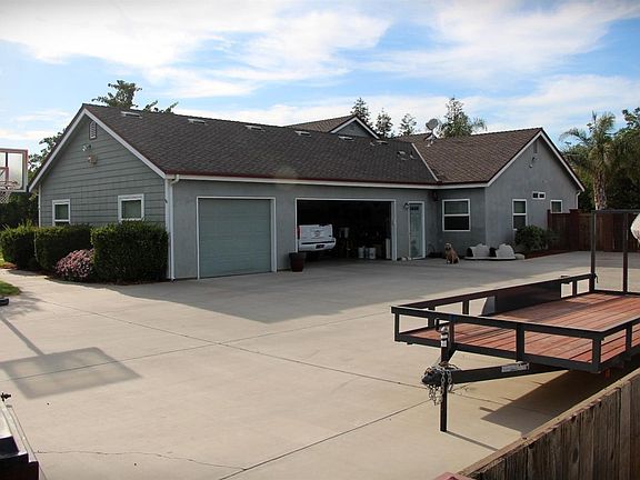 2nd image of 10233 14th Ave