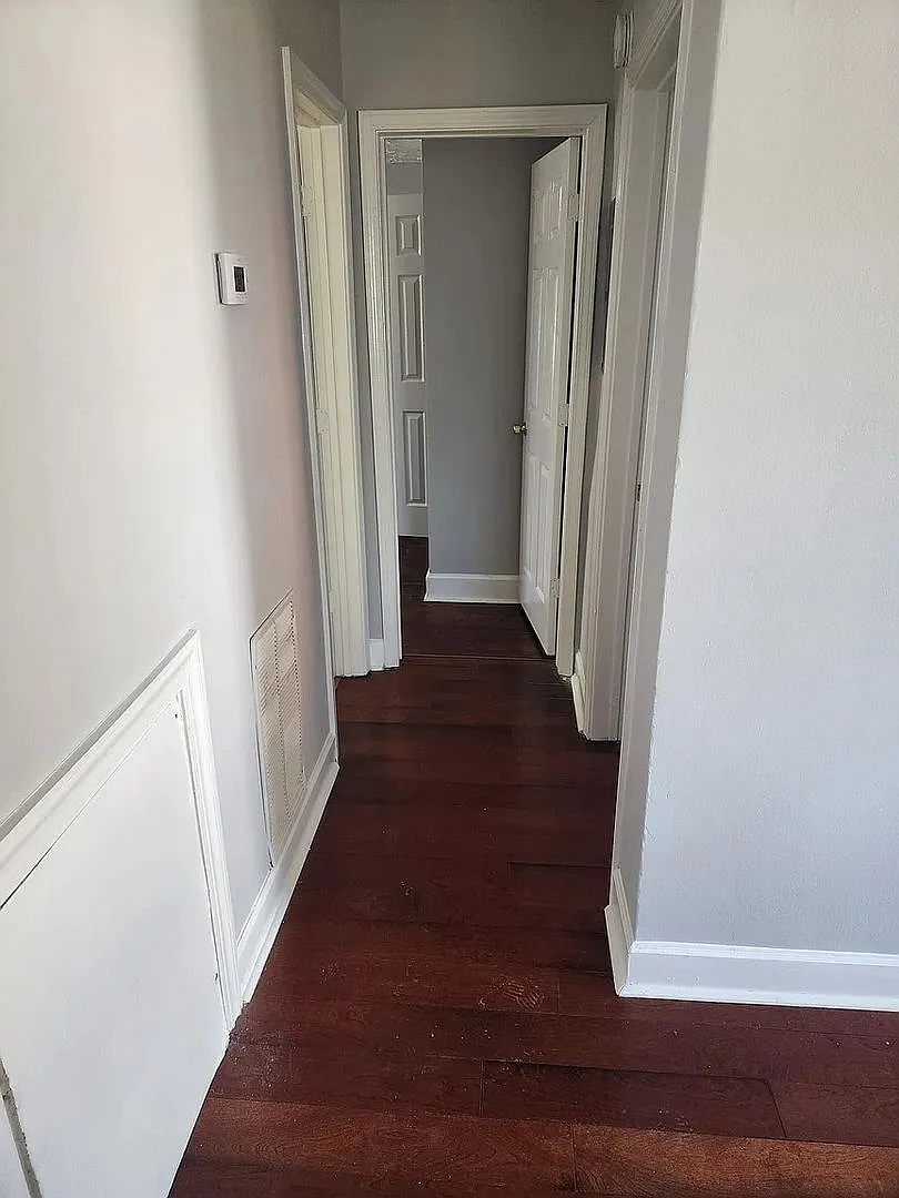 Room in 2 Bedroom Home at 8th St — Photo 2