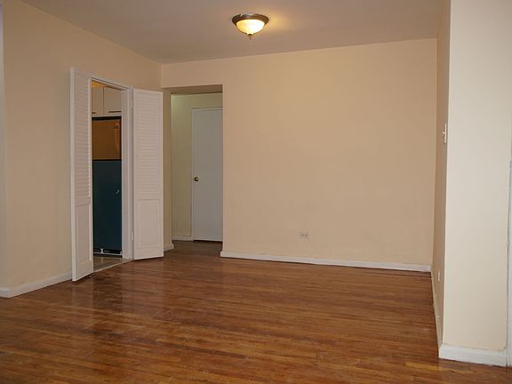 2nd image of 1745 E 12th St APT 4H