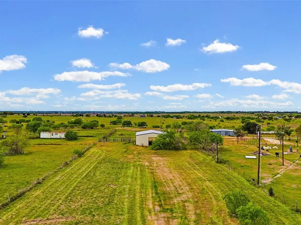 891 Jackson Rd, Bellville, TX 77418