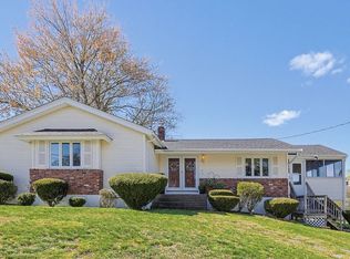 3 Sunnyside Ln, Milford, MA 01757