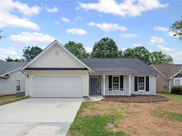 2470 Hillvale Cir, Lithonia, GA 30058