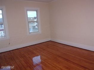 2218 28th St, Astoria, NY 11105