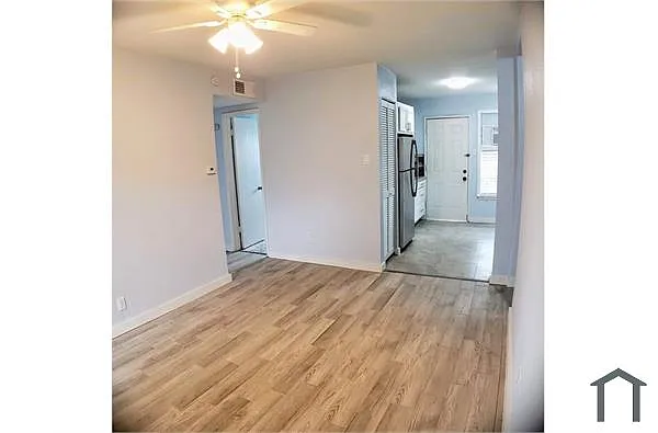 Building Photo - 308 S West St #2B
