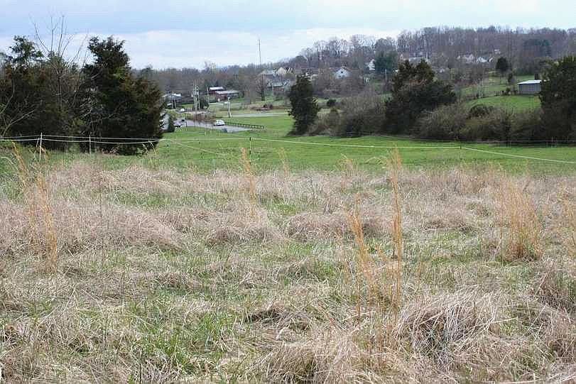 2nd image of Indian Ridge Rd