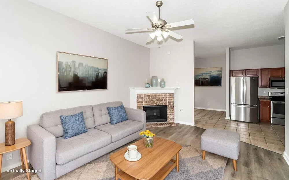 3 bed, 2.0 bath, 1285 sqft, $1,650 — Photo 4