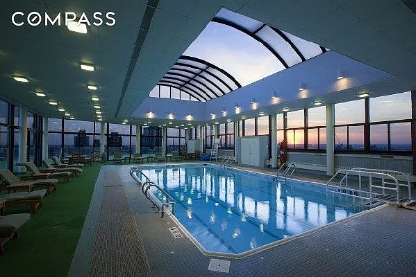 Rented by Compass | media 25