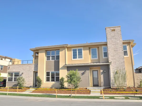 64 Pelican Ln, Irvine, CA 92618