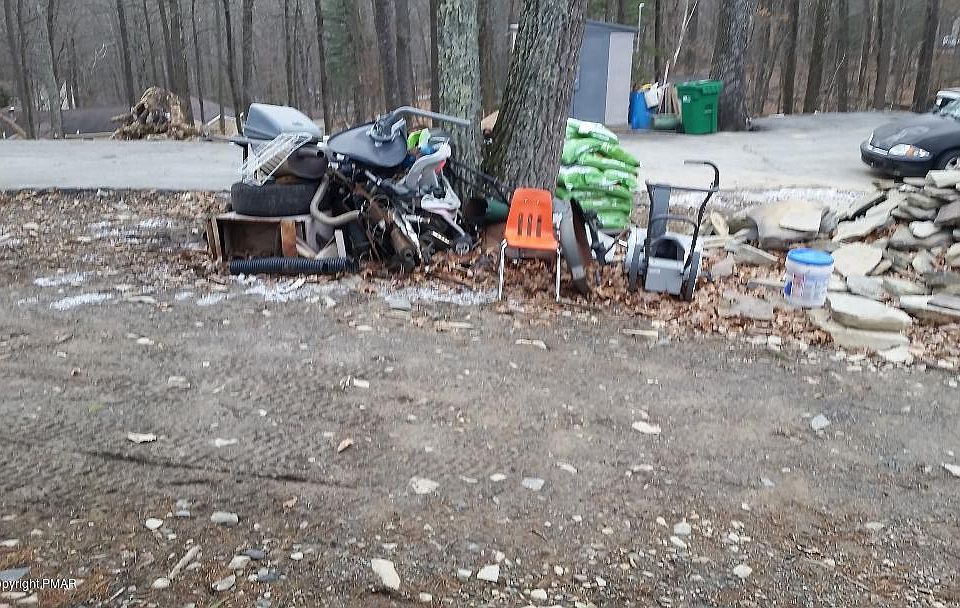 2nd image of 5 Ridgewood Dr