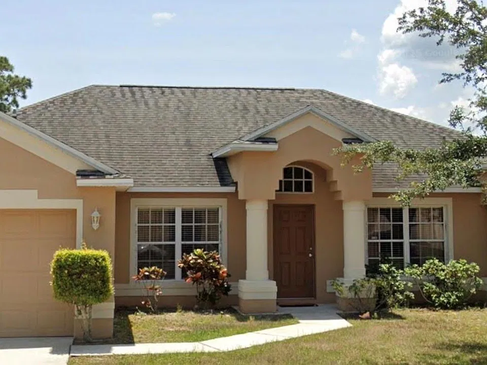 833 Alpine Ct