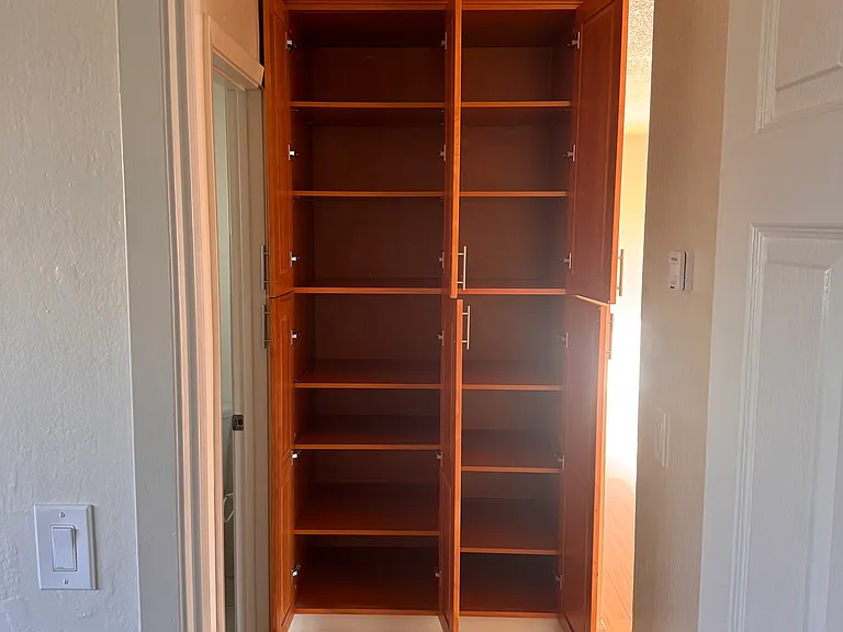 473 W Sunset Blvd — Photo 13