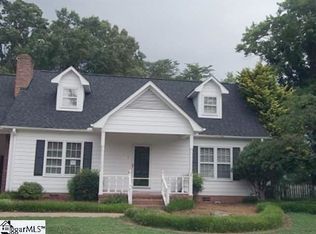 7 Lenhardt Ct, Greenville, SC 29611