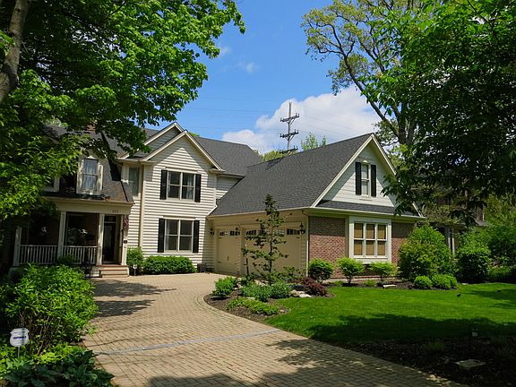 4th image of 333 Oakwood Dr