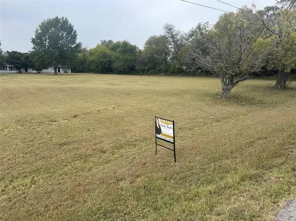 200 E Forest Grove Rd, Lucas, TX 75002