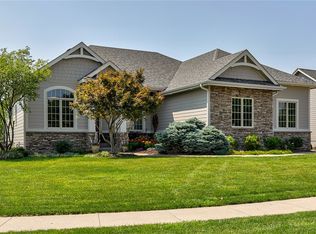 8918 NW 72nd Pl, Johnston, IA 50131