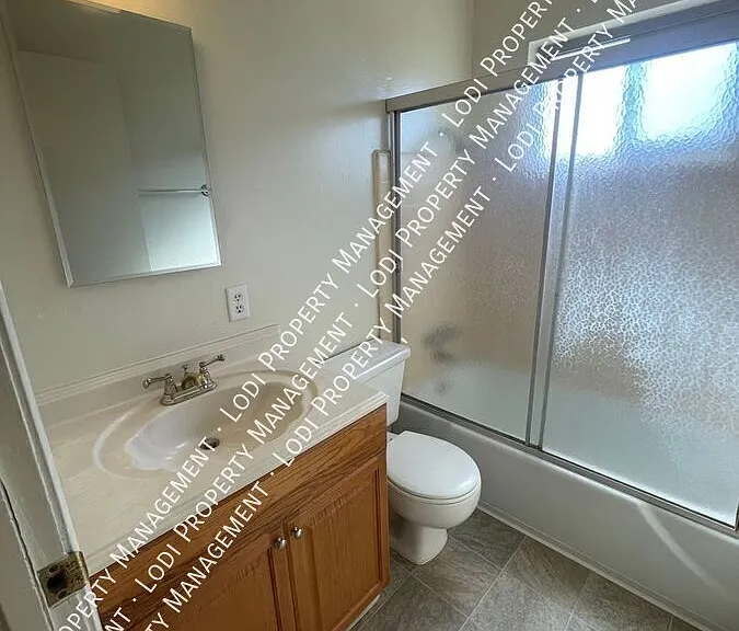 420 N Church St #109 — Photo 9
