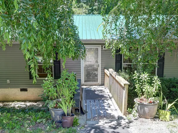 129 Glenview Rd, Arden, NC 28704