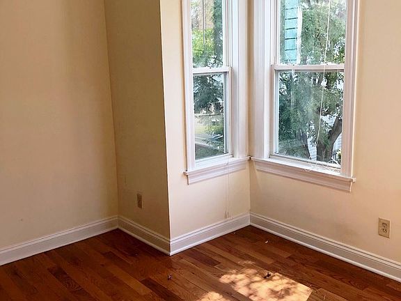 4th image of 16 Haviland St APT B
