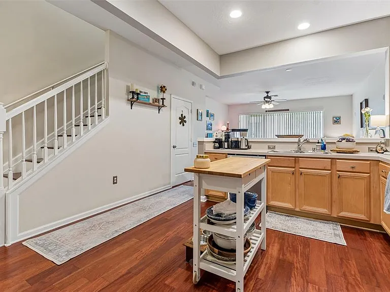 26606 Castleview Way — Photo 8
