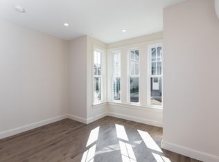 287 Hanover St #B, Portsmouth, NH 03801
