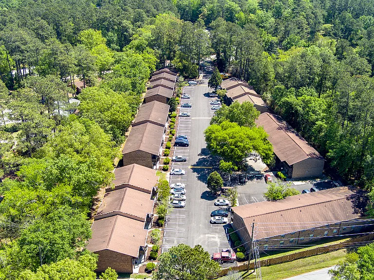 The Montana Apartments — Photo 15