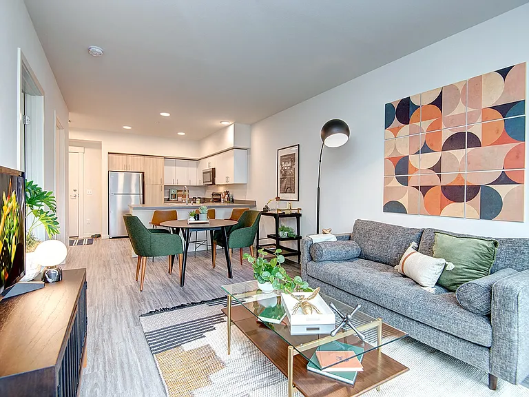Hazel Apartments — Photo 1