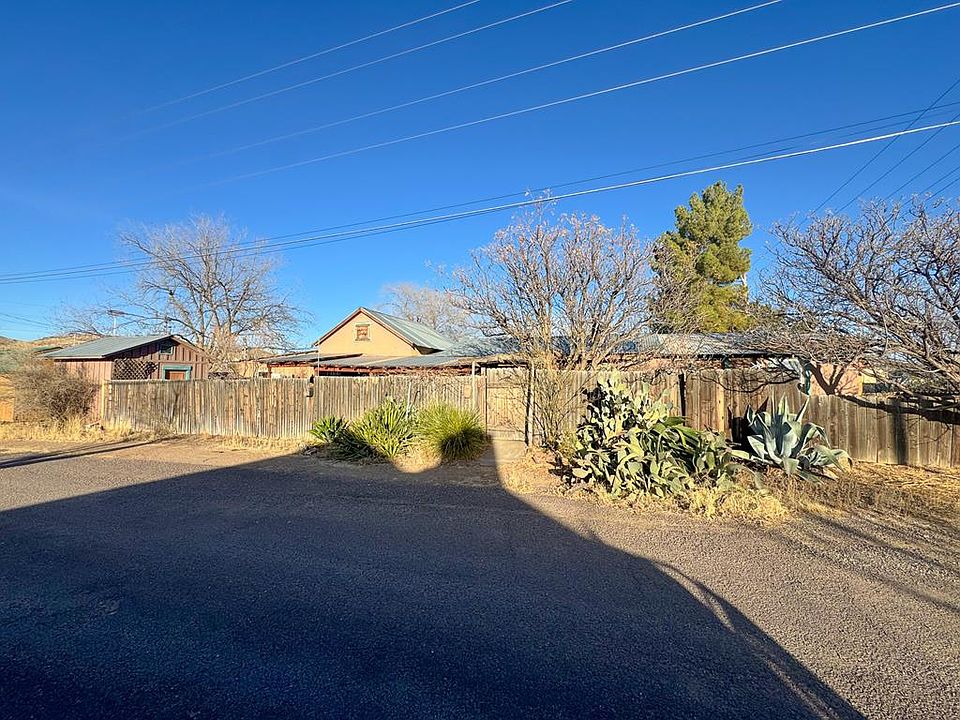 1st image of 406 S Cockrell St