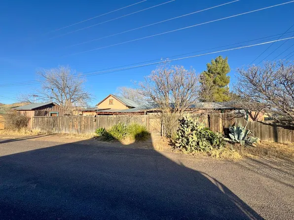 406 S Cockrell St, Alpine, TX 79830