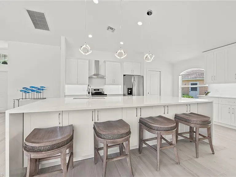 2050 Terrazzo Ln — Photo 6
