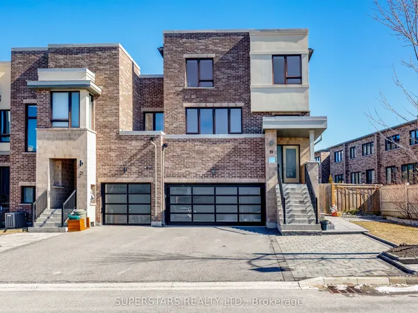 19 Helliwell Cres, Richmond Hill, ON L4E 1C8
