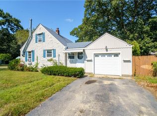 48 Buttonwoods Ave, Warwick, RI 02886