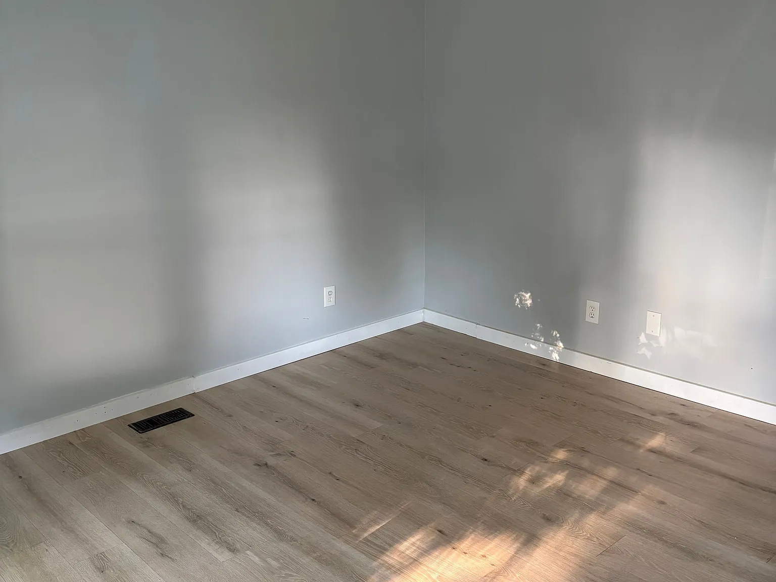 2 bed, 1.0 bath, 846 sqft, $1,500 — Photo 1